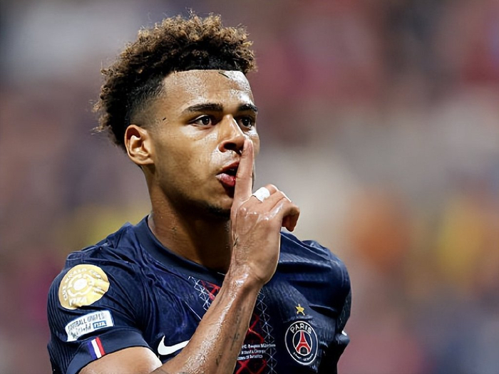 官方：瓦诺利就任佛罗伦萨主帅，合同至明年6月+1年续约选项（佛罗伦萨官宣瓦诺利出任主教练：合同至明年6月，含1年续约选项）