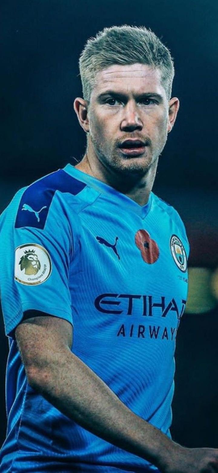 重庆球迷邀请“铁帅”李章洙吃火锅：李章洙很喜欢重庆的麻辣（重庆球迷邀“铁帅”李章洙品火锅：他称赞重庆麻辣）