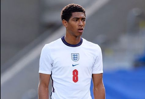 拉齐奥vs博洛尼亚：罗马尼奥利、贡多齐首发，奥尔索利尼、胡安-米兰达出战（拉齐奥迎战博洛尼亚：罗马尼奥利、贡多齐先发，奥尔索利尼与胡安-米兰达登场）